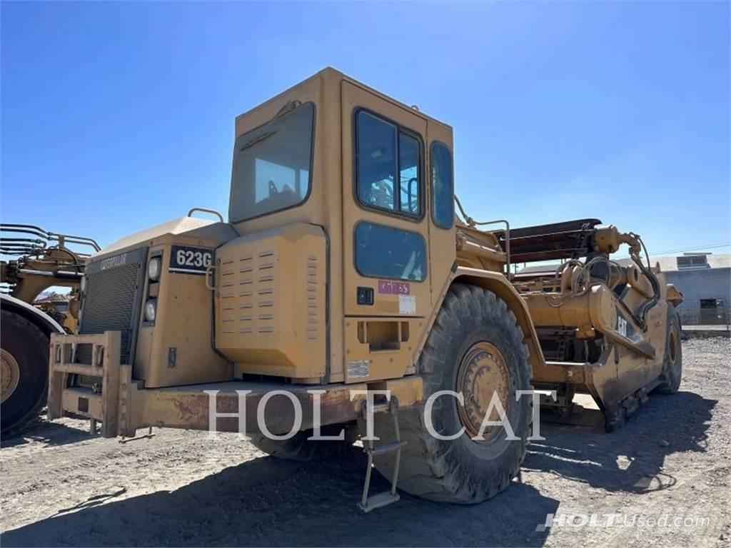 CAT 623G Kaabitsad