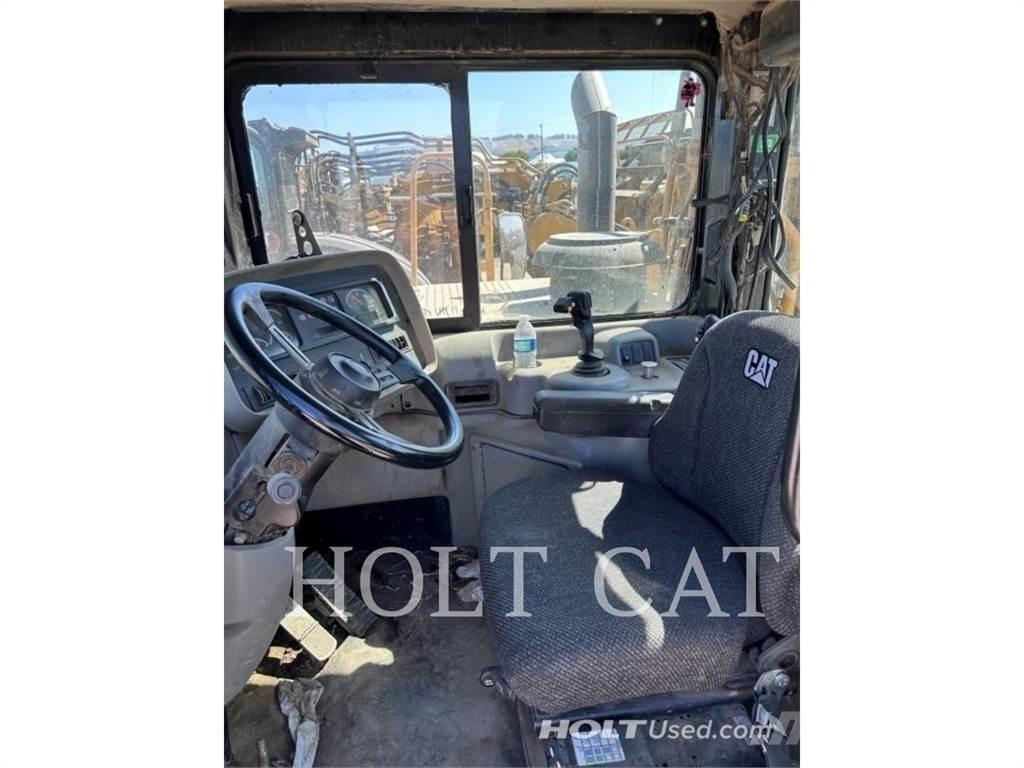 CAT 623G Kaabitsad