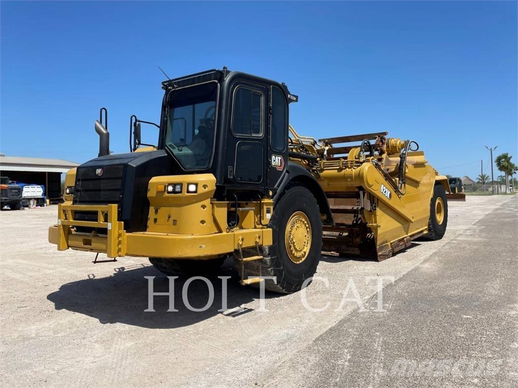 CAT 623K Kaabitsad