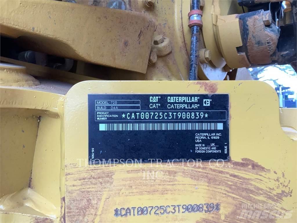 CAT 725 Liigendraamiga pinnaseveokid