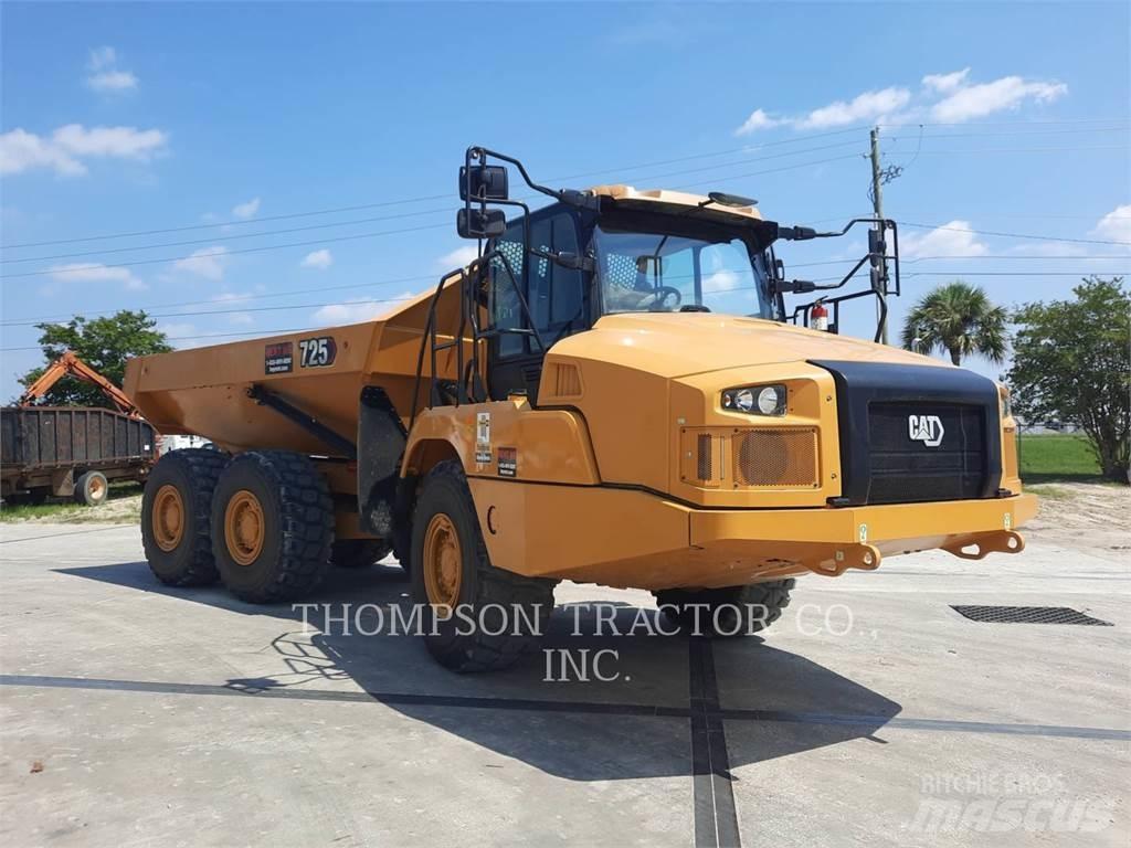 CAT 725 Liigendraamiga pinnaseveokid