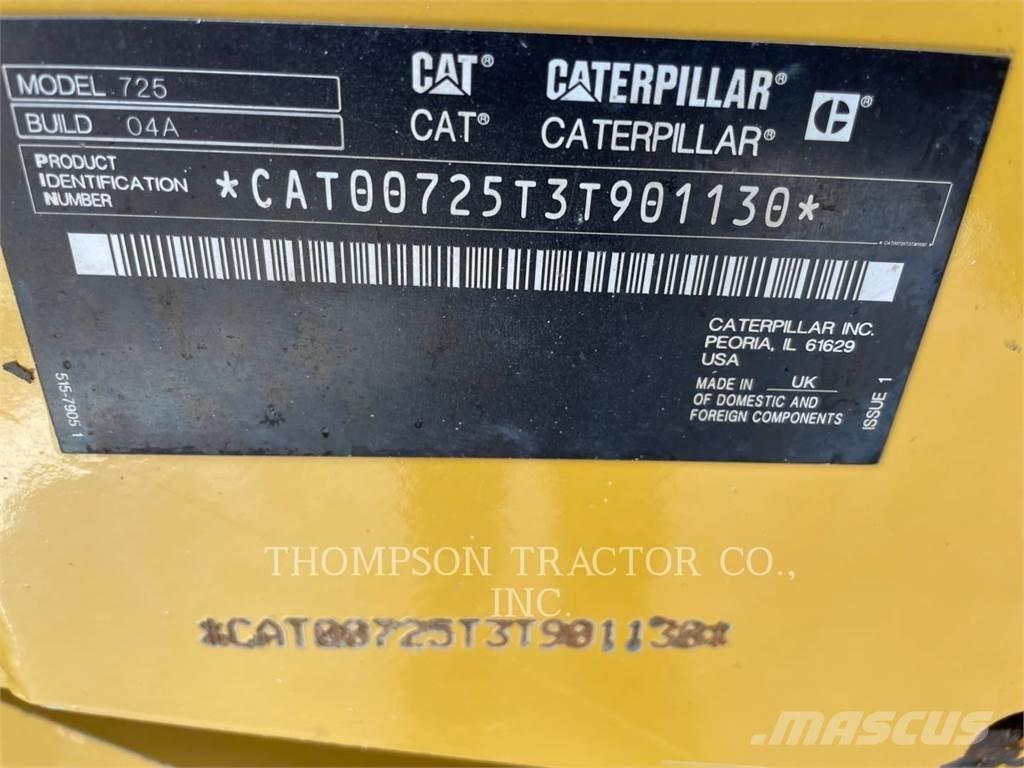 CAT 725 Liigendraamiga pinnaseveokid