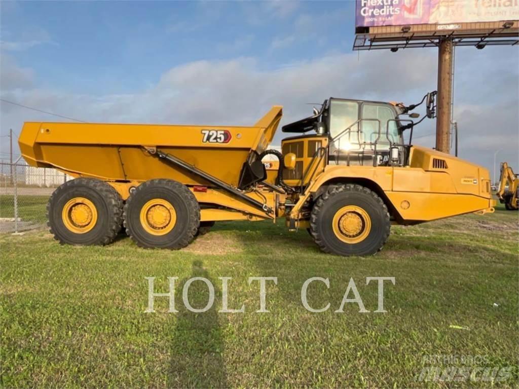 CAT 725 Liigendraamiga pinnaseveokid