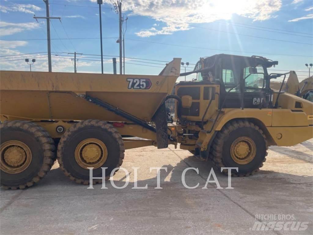 CAT 725 Liigendraamiga pinnaseveokid
