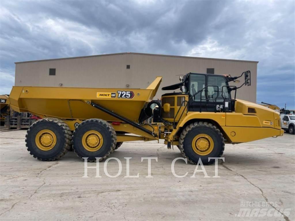 CAT 725 Liigendraamiga pinnaseveokid