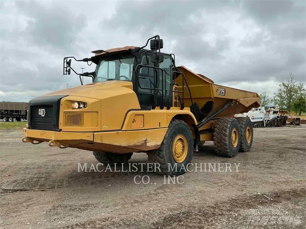 CAT 725 Liigendraamiga pinnaseveokid