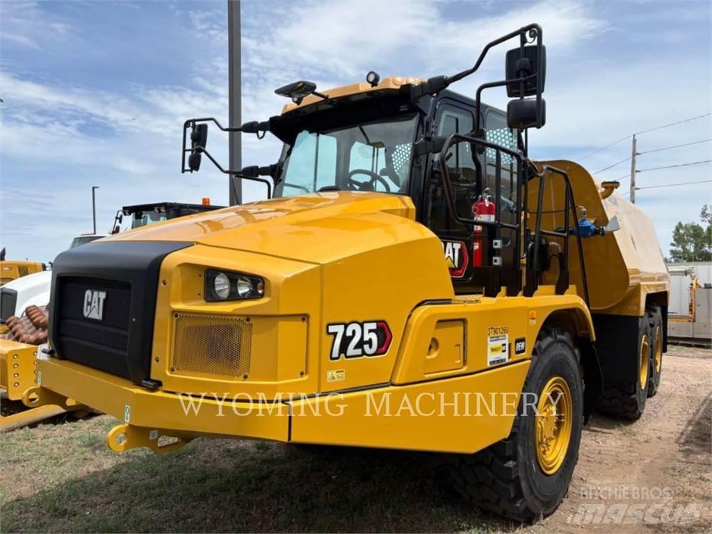 CAT 725 Liigendraamiga pinnaseveokid