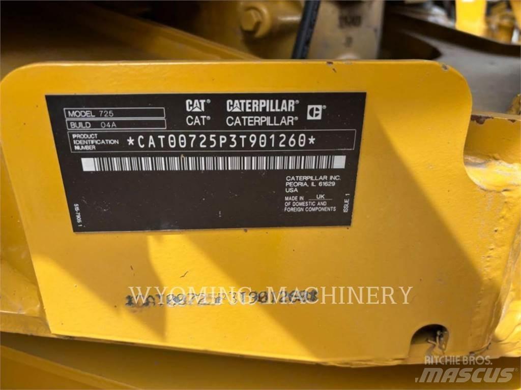 CAT 725 Liigendraamiga pinnaseveokid