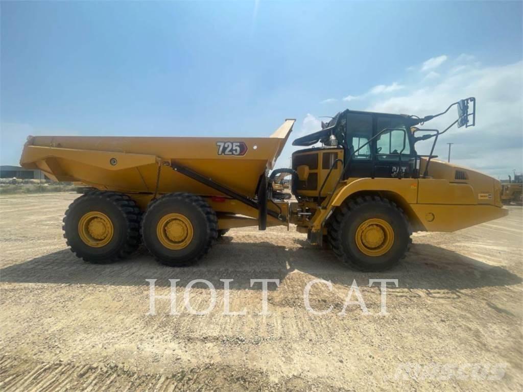 CAT 725 Liigendraamiga pinnaseveokid