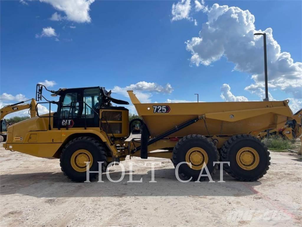 CAT 725 Liigendraamiga pinnaseveokid