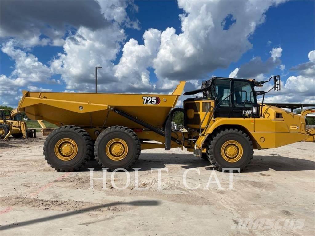 CAT 725 Liigendraamiga pinnaseveokid