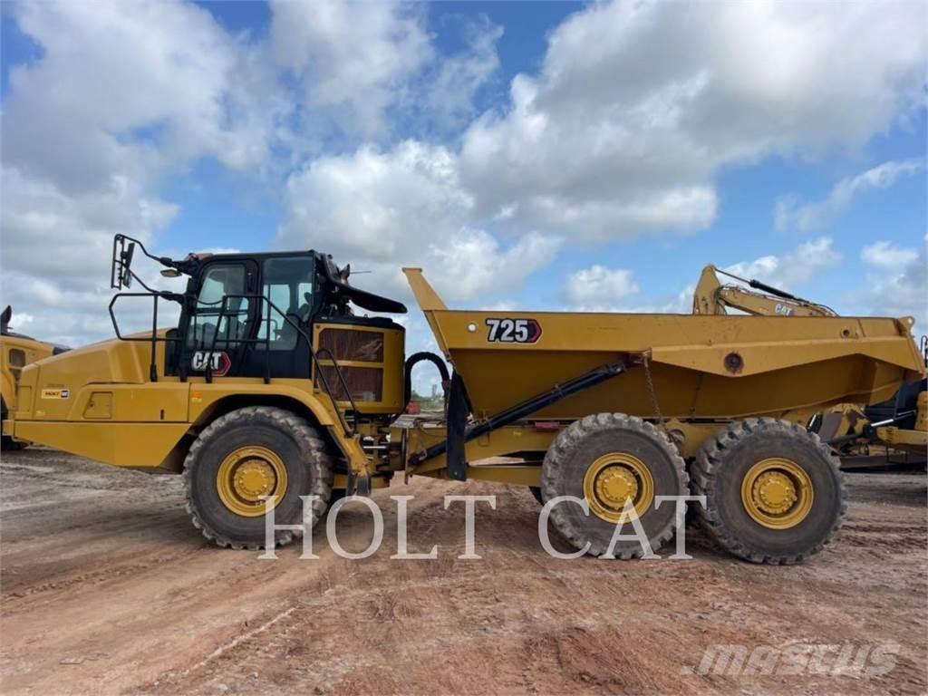 CAT 725 Liigendraamiga pinnaseveokid