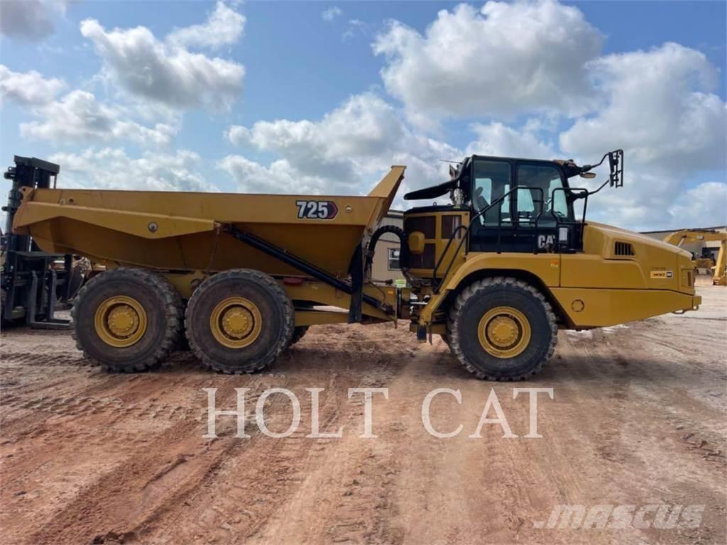 CAT 725 Liigendraamiga pinnaseveokid