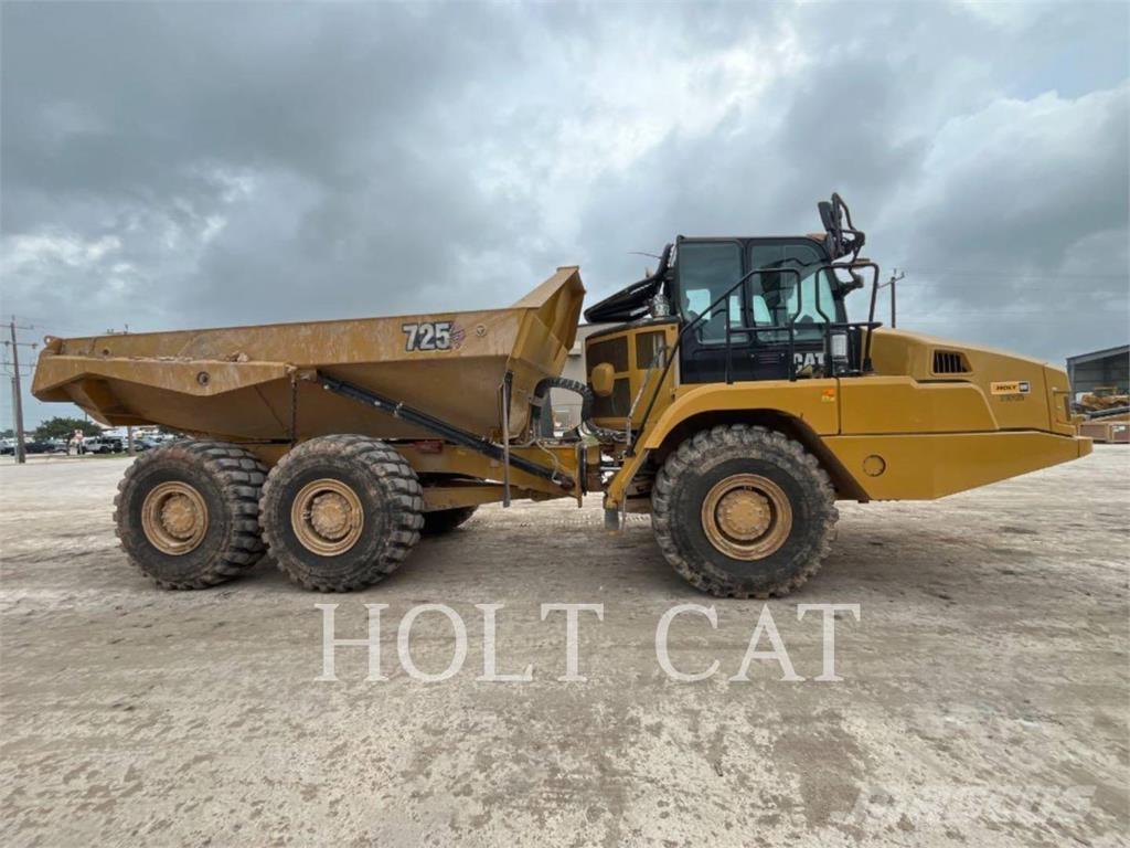 CAT 725 Liigendraamiga pinnaseveokid