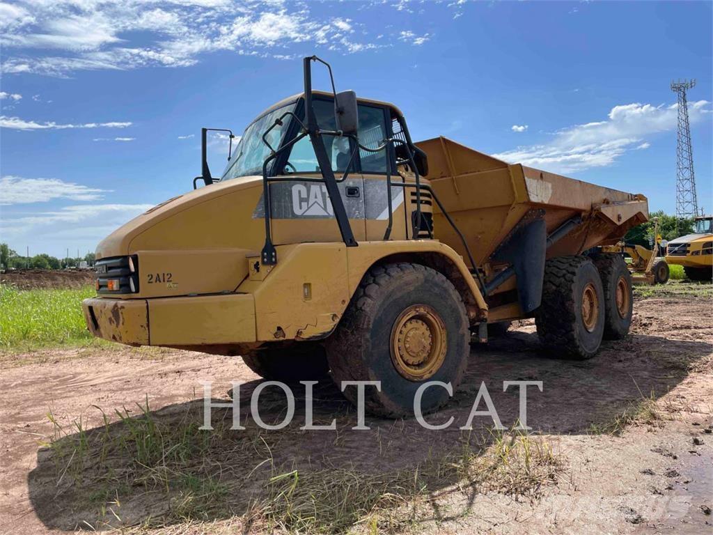 CAT 725 Liigendraamiga pinnaseveokid