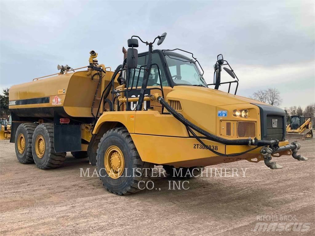 CAT 725 C 2 Liigendraamiga pinnaseveokid