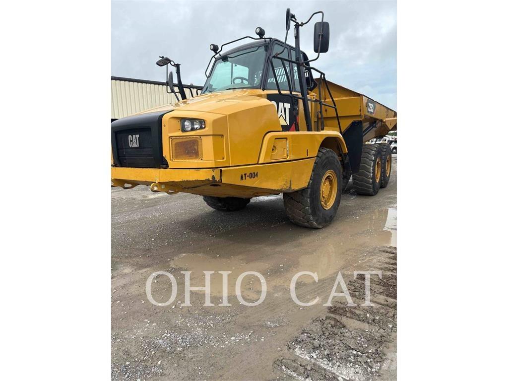 CAT 725 C2 Liigendraamiga pinnaseveokid