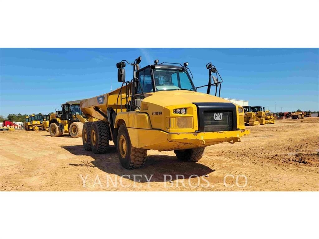 CAT 725 WT Liigendraamiga pinnaseveokid