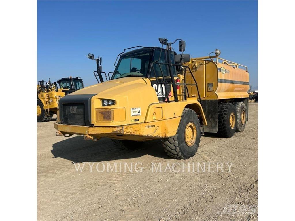 CAT 725C Liigendraamiga pinnaseveokid