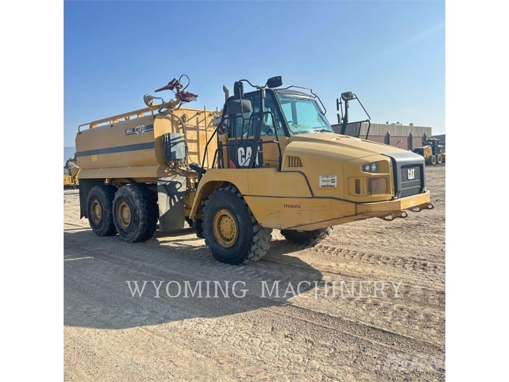 CAT 725C Liigendraamiga pinnaseveokid