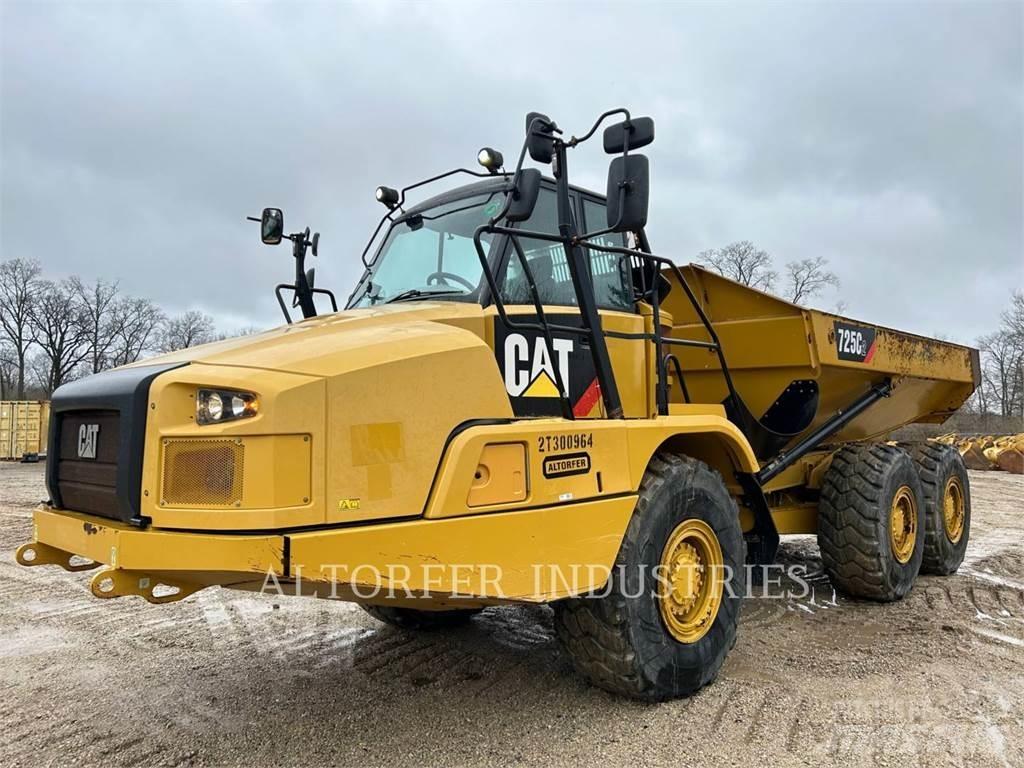 CAT 725C2 Liigendraamiga pinnaseveokid