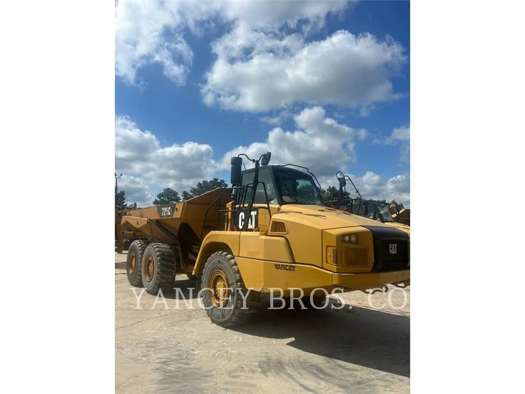 CAT 725C2 Liigendraamiga pinnaseveokid