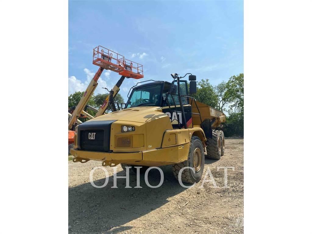 CAT 725C2 Liigendraamiga pinnaseveokid