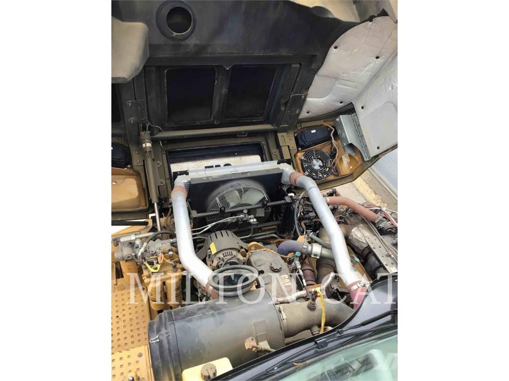 CAT 725C2 Liigendraamiga pinnaseveokid