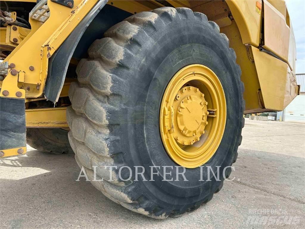 CAT 725C2 WT Liigendraamiga pinnaseveokid