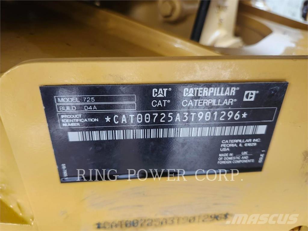 CAT 725TG Liigendraamiga pinnaseveokid