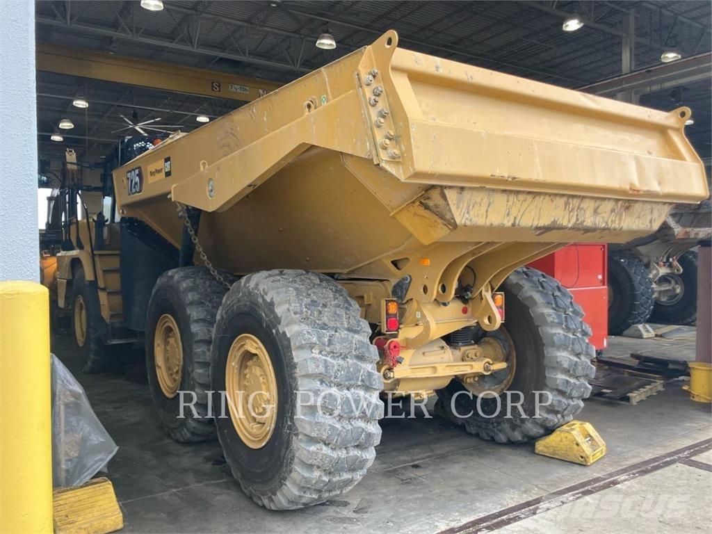 CAT 725TG Liigendraamiga pinnaseveokid