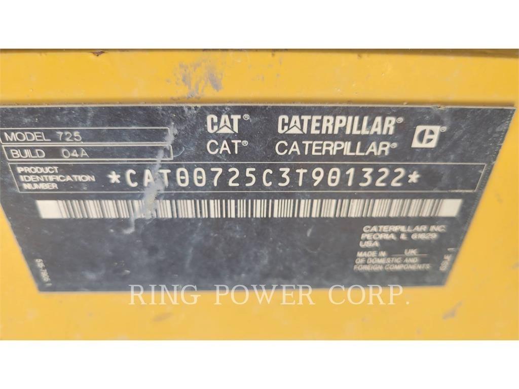 CAT 725TG Liigendraamiga pinnaseveokid