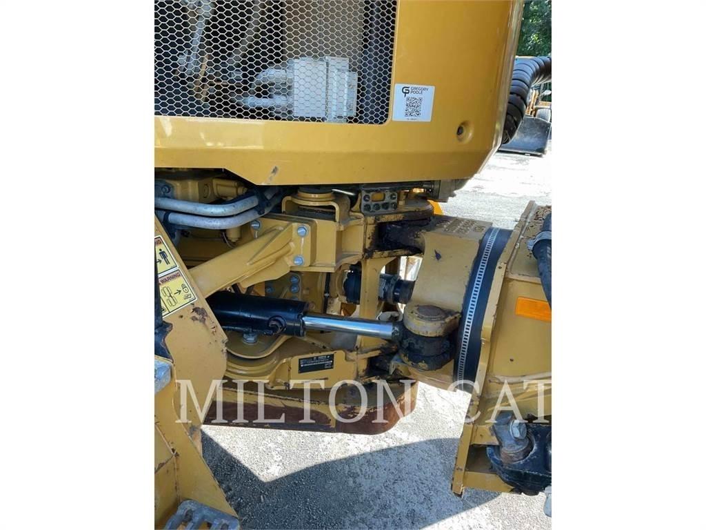 CAT 730 Liigendraamiga pinnaseveokid