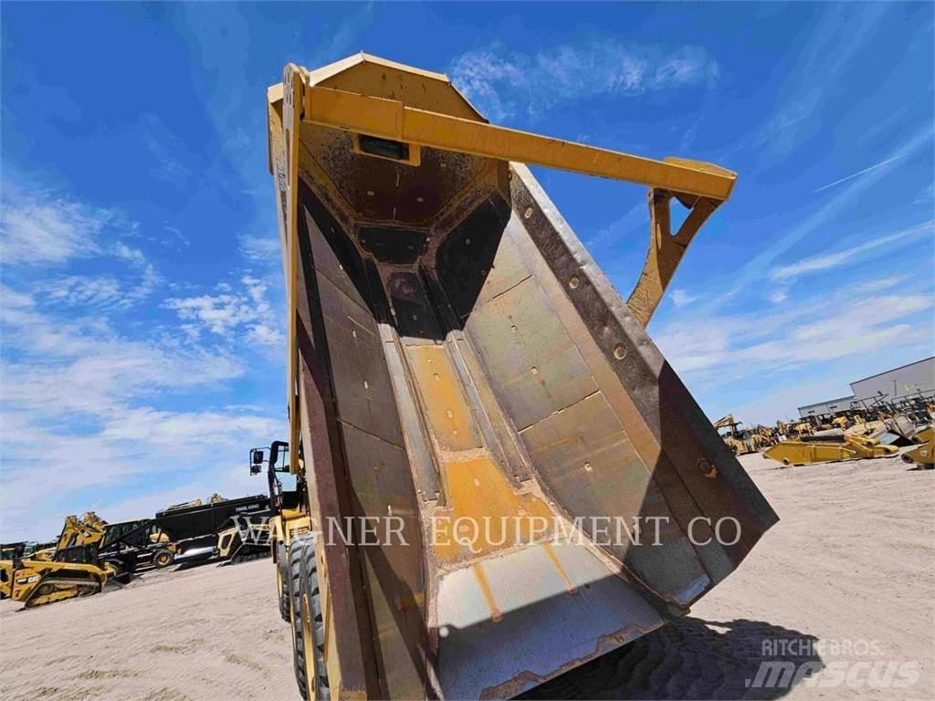 CAT 730 Liigendraamiga pinnaseveokid
