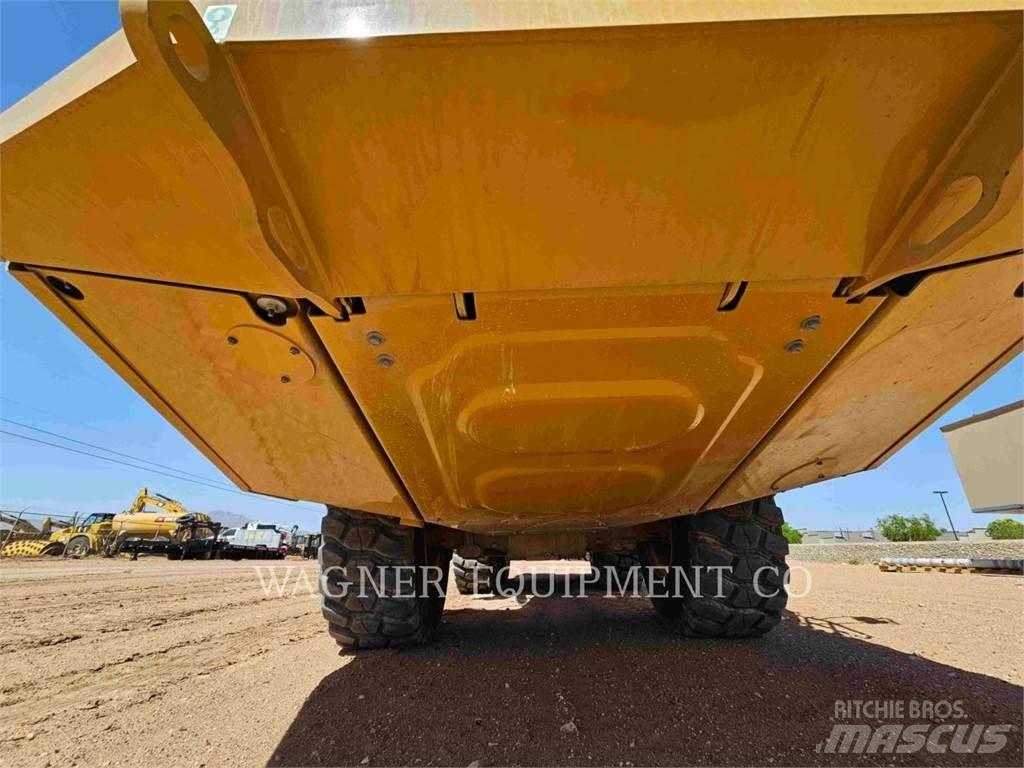 CAT 730 Liigendraamiga pinnaseveokid