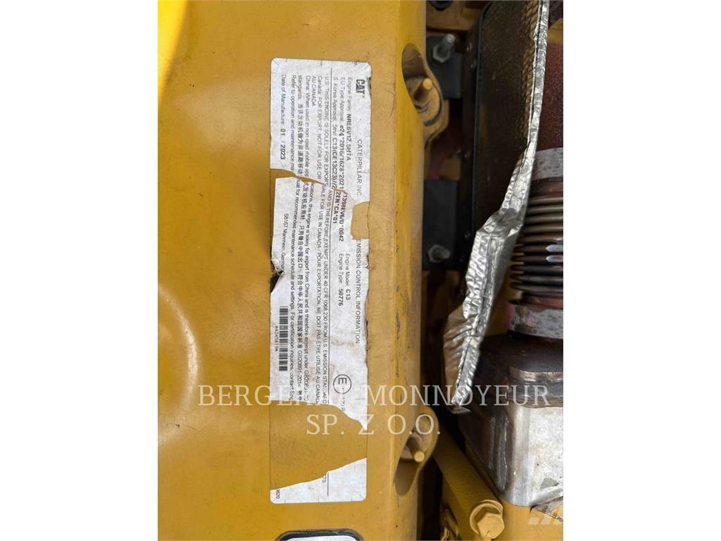 CAT 730 Liigendraamiga pinnaseveokid