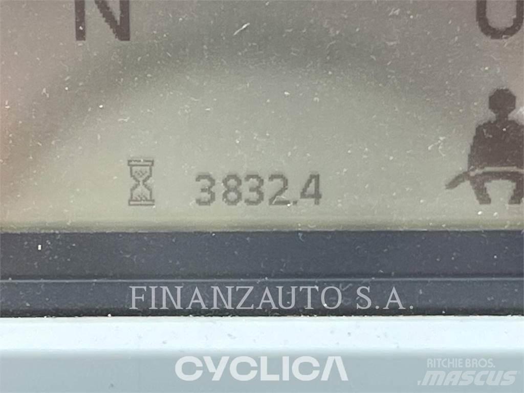 CAT 730 Liigendraamiga pinnaseveokid