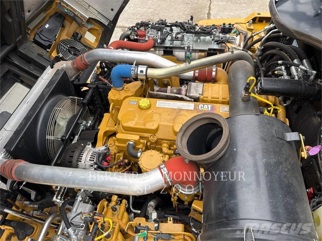 CAT 730 Liigendraamiga pinnaseveokid