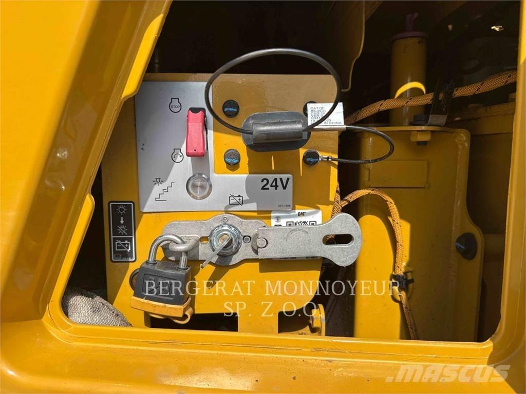 CAT 730 Liigendraamiga pinnaseveokid