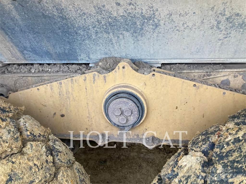 CAT 730-04 Liigendraamiga pinnaseveokid