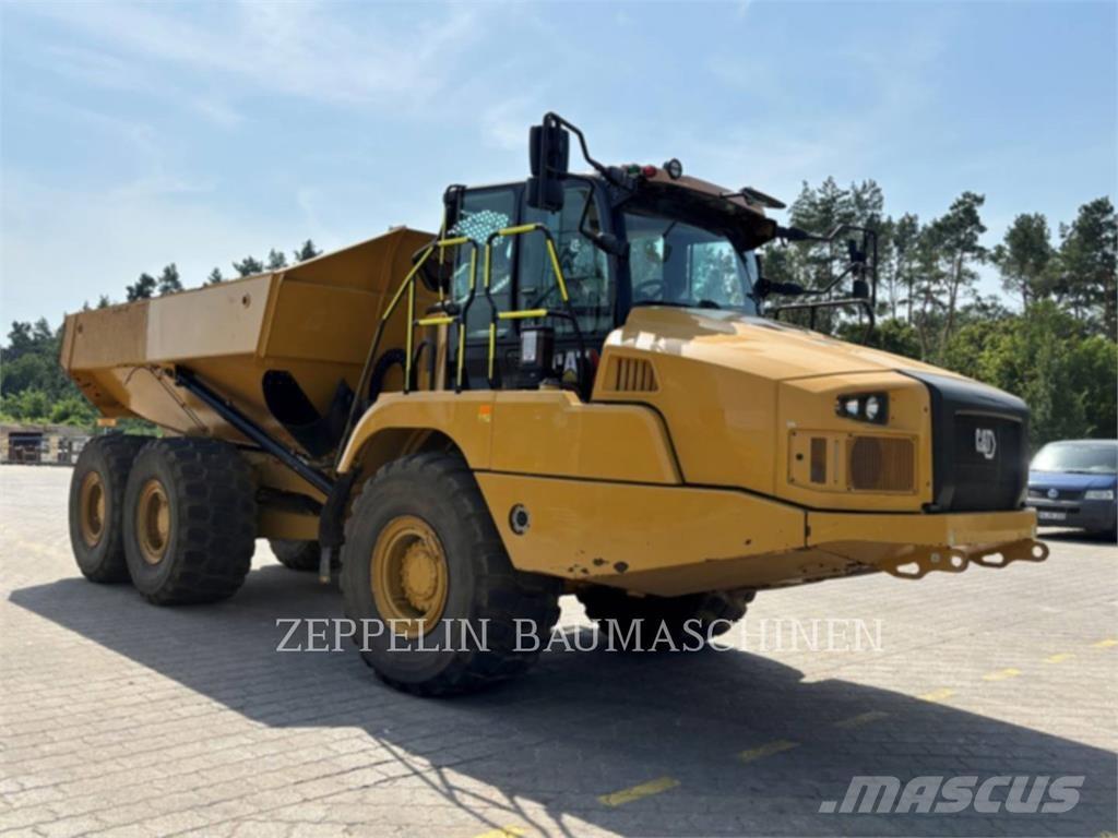 CAT 730-04A Liigendraamiga pinnaseveokid