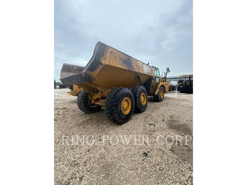 CAT 730C Liigendraamiga pinnaseveokid