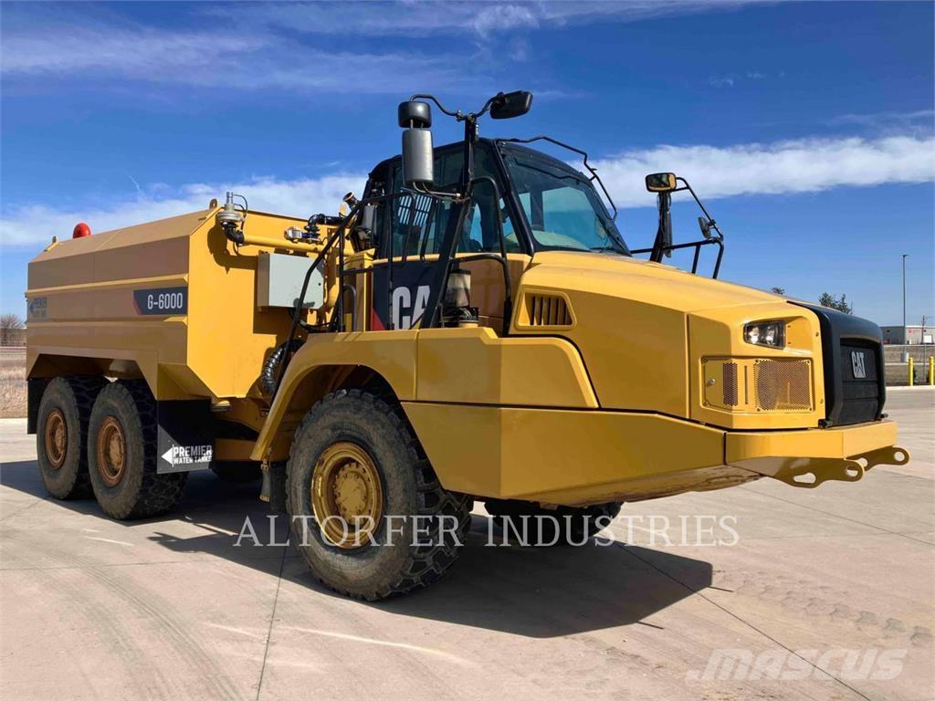 CAT 730C Liigendraamiga pinnaseveokid