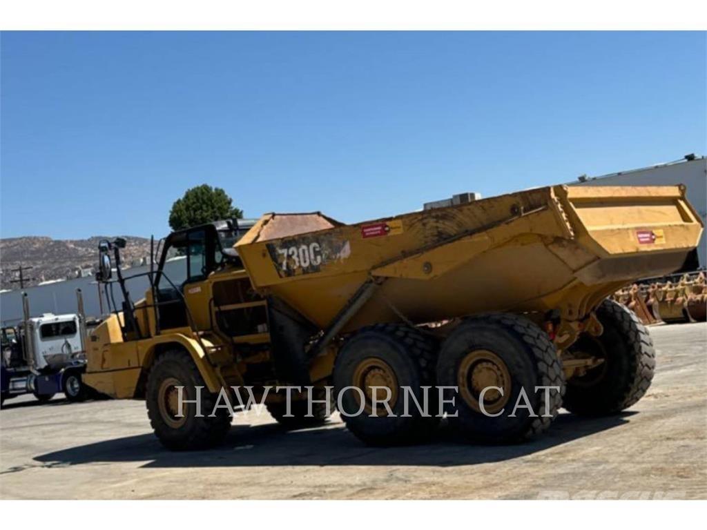 CAT 730C2 Liigendraamiga pinnaseveokid