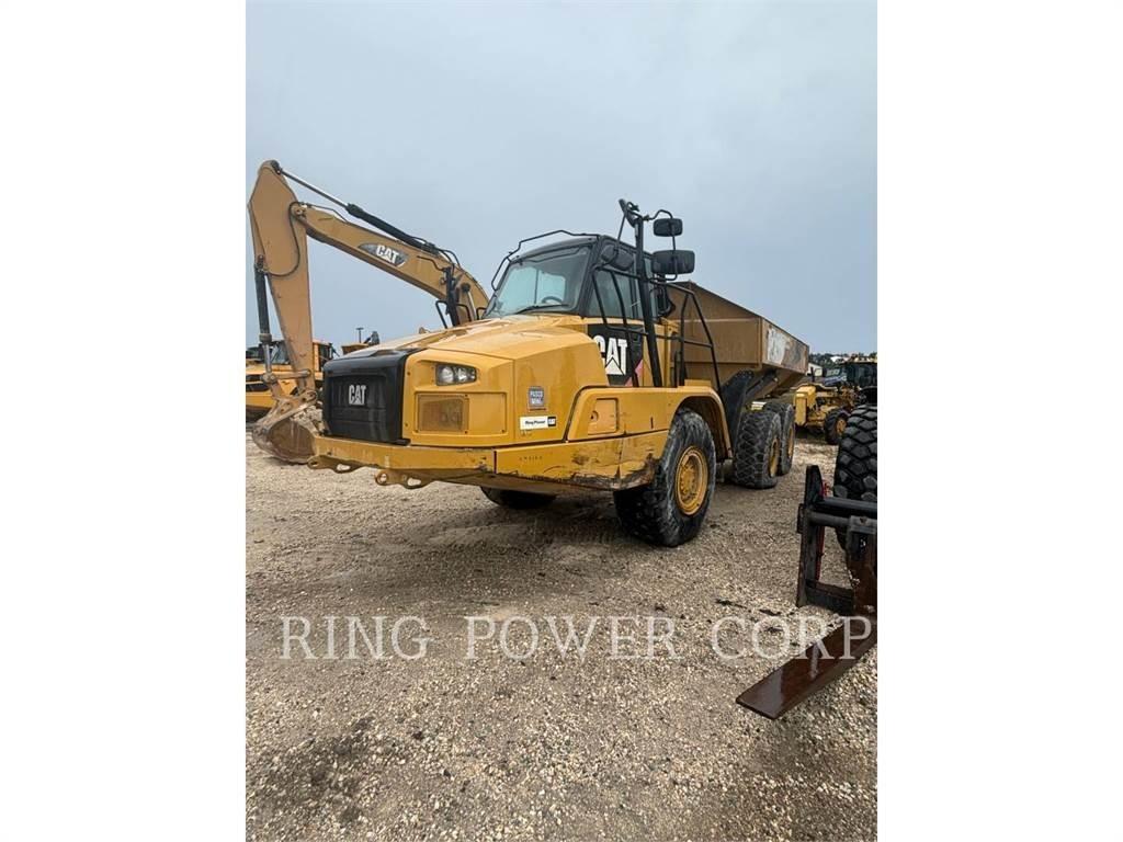CAT 730CTG Liigendraamiga pinnaseveokid