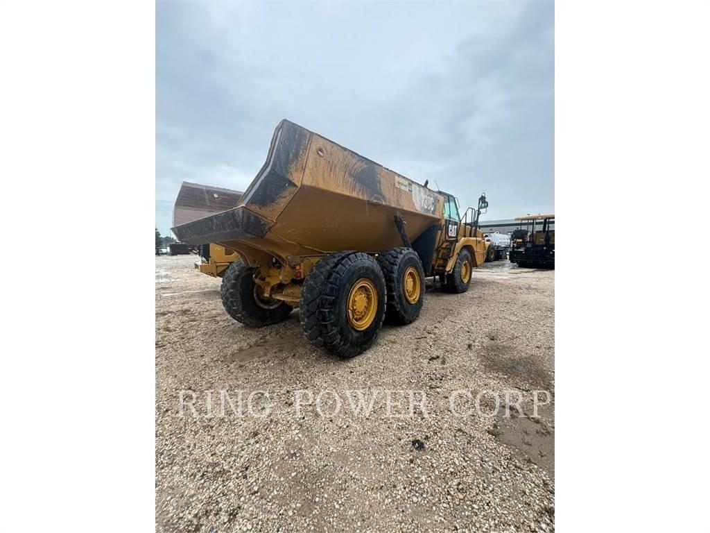 CAT 730CTG Liigendraamiga pinnaseveokid