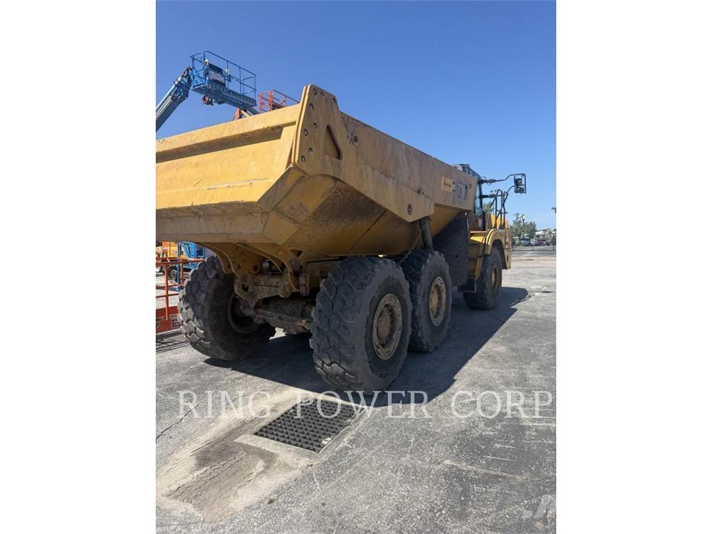 CAT 730TG Liigendraamiga pinnaseveokid