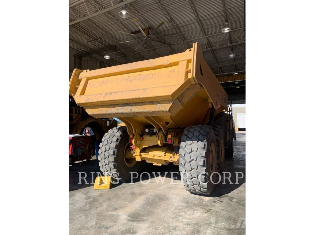 CAT 730TG Liigendraamiga pinnaseveokid