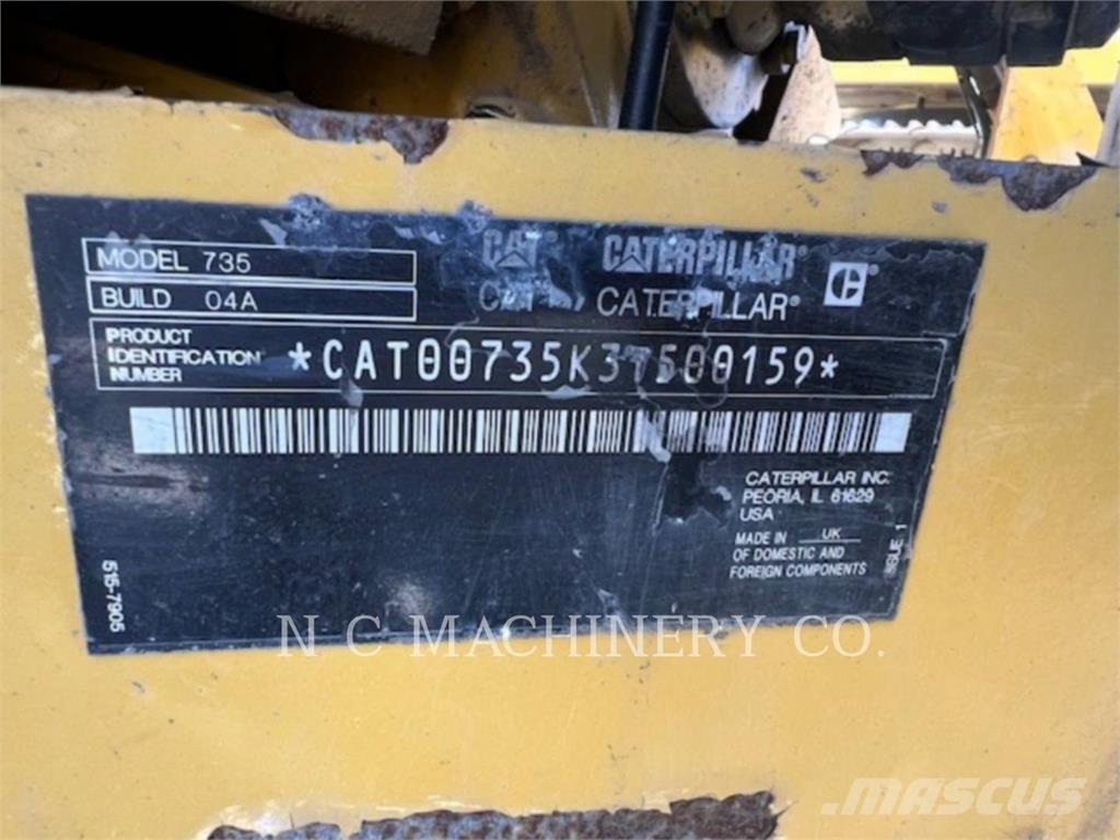 CAT 735 Liigendraamiga pinnaseveokid