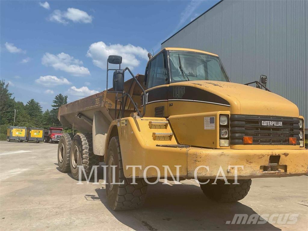 CAT 735 Liigendraamiga pinnaseveokid